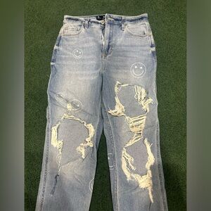 Hollister Smiley Face Jeans; Size 3R W 26 L 27